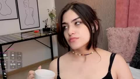 Alexa Thaylor online show from May 31, 4:58 pm