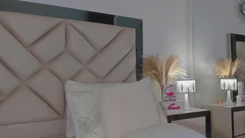 alexa_tobar online show from January 3, 3:38 am