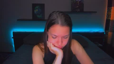 Snapshot of alexabarkley chatting on June 2, 12:45 am angel online show from June 2, 12:45 am