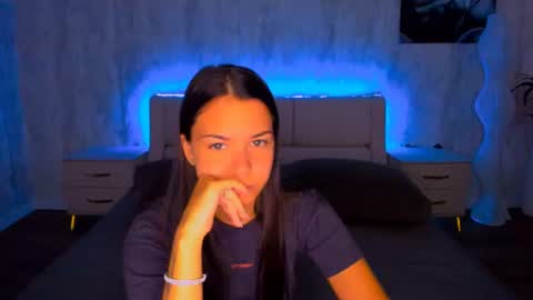 Snapshot of alexabarkley chatting on July 3, 12:17 am angel online show from July 3, 12:17 am