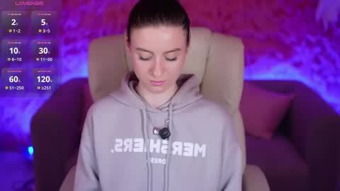 alexafleur online show from April 6, 4:46 am