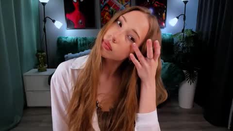 AlexaHarmon online show from November 24, 6:24 am