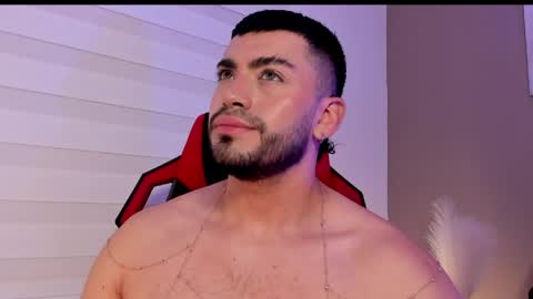 Alexander Diaz online show from May 2, 4:56 pm