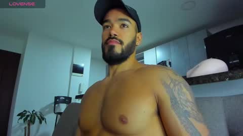 Onlyfansalexmartinezwb  Instagram alexwbmartinez  Twitter martinezcb937 online show from February 21, 4:29 am