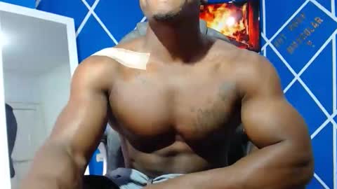 Snapshot of alexander_megan chatting on April 30, 12:22 pm alexander online show from April 30, 12:22 pm