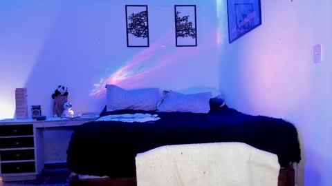 Alexander Jaz online show from September 16, 11:28 pm