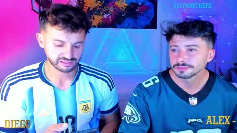 Snapshot of alexanderjaz chatting on January 6, 10:41 am Alexander Jaz online show from January 6, 10:41 am