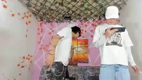 chicos hot online show from December 18, 2:12 pm