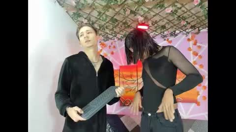 chicos hot online show from February 25, 1:43 pm