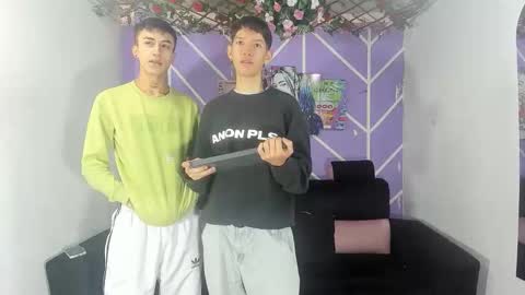 chicos hot online show from April 5, 1:41 pm