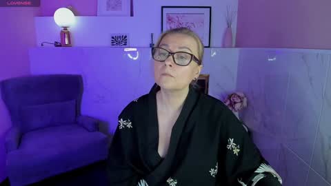 Snapshot of alexandra_kind chatting on January 19, 7:26 pm Alexandra online show from January 19, 7:26 pm