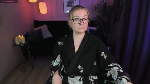 Snapshot of alexandra_kind chatting on January 21, 12:46 am Alexandra online show from January 21, 12:46 am