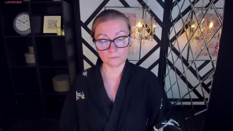 Snapshot of alexandra_kind chatting on February 9, 3:22 am Alexandra online show from February 9, 3:22 am