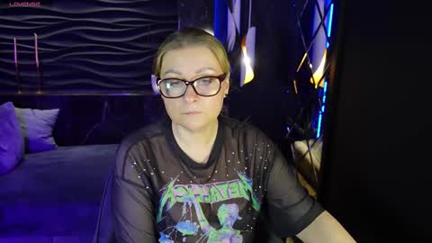 Snapshot of alexandra_kind chatting on February 20, 12:52 am Alexandra online show from February 20, 12:52 am