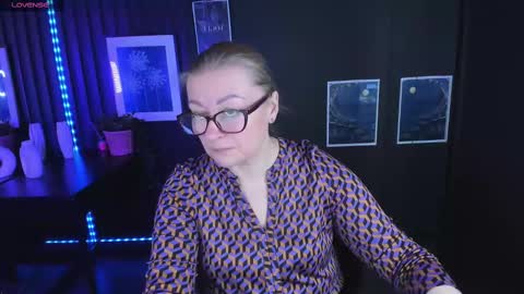 Snapshot of alexandra_kind chatting on February 21, 8:49 pm Alexandra online show from February 21, 8:49 pm