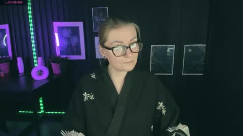 Snapshot of alexandra_kind chatting on February 28, 1:47 pm Alexandra online show from February 28, 1:47 pm