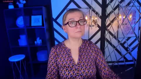 Snapshot of alexandra_kind chatting on March 3, 1:42 pm Alexandra online show from March 3, 1:42 pm