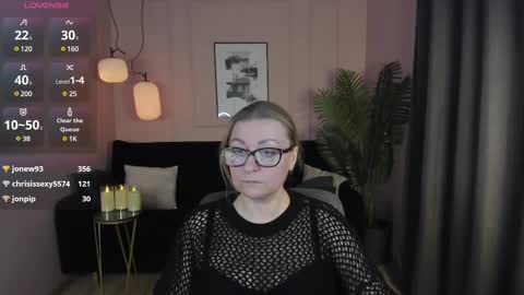 Snapshot of alexandra_kind chatting on March 12, 6:40 am Alexandra online show from March 12, 6:40 am