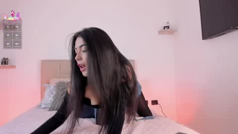 Alexandra Rodriguez online show from April 13, 3:45 am