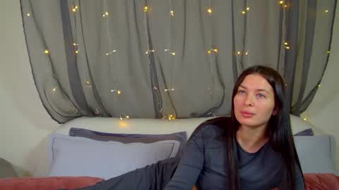 AlexandraBloom online show from November 12, 7:13 pm