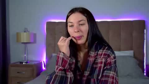 AlexandraBloom online show from November 16, 6:24 pm