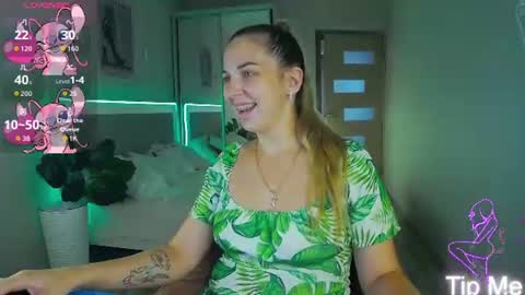 alexandracandy online show from August 6, 1:35 pm