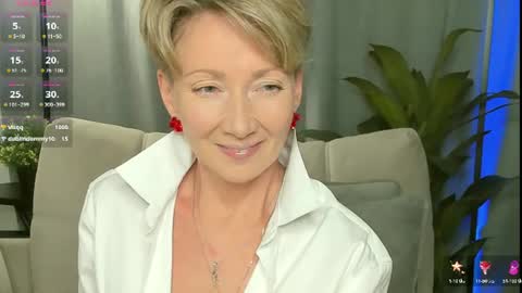 Snapshot of alexandrafix chatting on July 3, 2:01 pm Alexandra online show from July 3, 2:01 pm