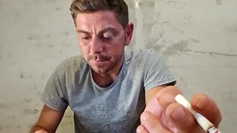 Snapshot of alexandru8899 chatting on October 30, 7:21 am alexandru8899 online show from October 30, 7:21 am