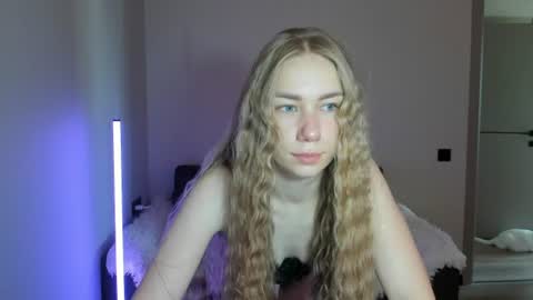 Alex online show from August 9, 4:17 am