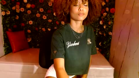 Snapshot of alexawet_ chatting on August 6, 3:03 pm Alexa online show from August 6, 3:03 pm
