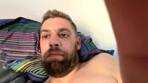 Snapshot of alexcana10 chatting on April 5, 6:43 am alexcana10 online show from April 5, 6:43 am