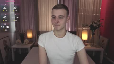 Snapshot of alexcolee chatting on February 10, 2:10 pm alexcolee online show from February 10, 2:10 pm