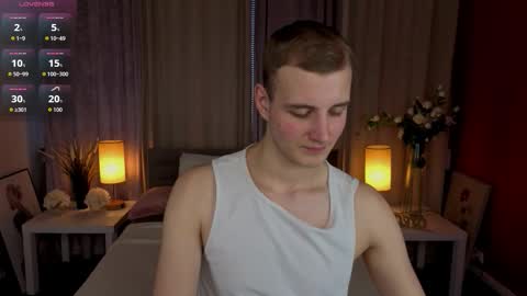 Snapshot of alexcolee chatting on February 18, 2:24 pm alexcolee online show from February 18, 2:24 pm