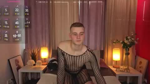 Snapshot of alexcolee chatting on February 27, 3:01 pm alexcolee online show from February 27, 3:01 pm