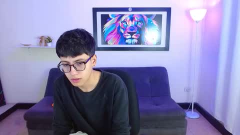 Snapshot of alexcum_18 chatting on March 2, 1:18 pm alex online show from March 2, 1:18 pm