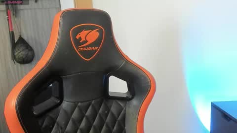 alexfloreszzz online show from September 18, 2:30 pm