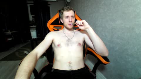 Alex online show from February 2, 9:13 pm