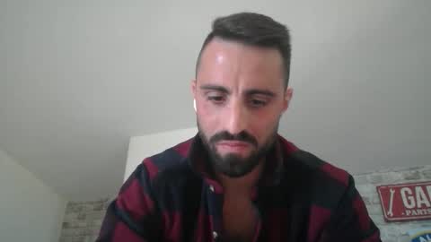 alexhot132 online show from April 18, 2:21 pm