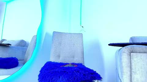 Snapshot of alexhotdame chatting on February 5, 6:56 am alexhotdame online show from February 5, 6:56 am