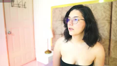 alexia_clark7 online show from February 23, 7:44 pm