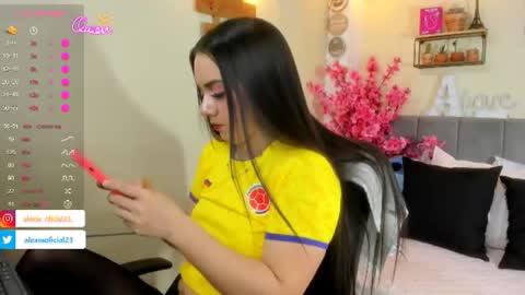Alexia online show from June 28, 1:06 pm