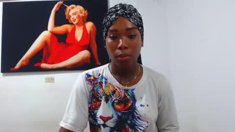 alexia_sinclaire24 online show from March 26, 1:33 am