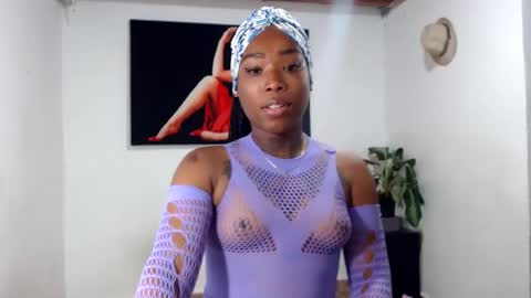 alexia_sinclaire24 online show from August 5, 11:28 pm