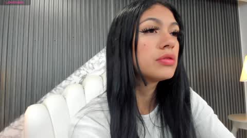 Alexiaa  Online 1430 to 2100 GMT-5 online show from February 6, 3:06 am