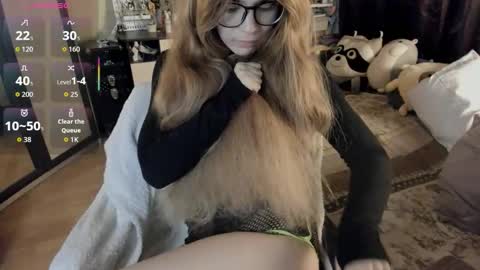 Snapshot of alexiamaiex chatting on February 21, 2:12 am alexiamaiex online show from February 21, 2:12 am