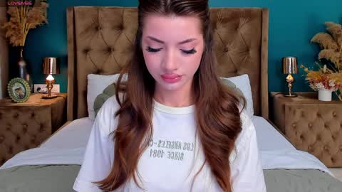 Alexis online show from April 7, 5:19 am