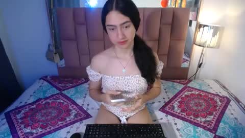 Snapshot of alexis_brown11 chatting on September 24, 1:53 am -- ALEXIS -- online show from September 24, 1:53 am