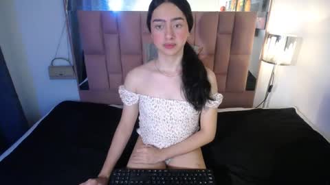 Snapshot of alexis_brown11 chatting on October 11, 1:38 am -- ALEXIS -- online show from October 11, 1:38 am