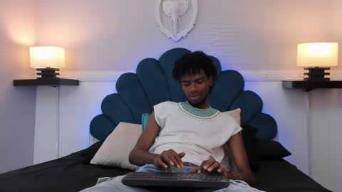 Alex Jaccob online show from October 1, 2:01 pm