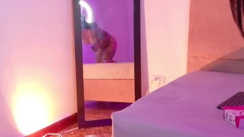 Snapshot of alexlamunequita chatting on February 7, 10:13 pm alexlamunequita online show from February 7, 10:13 pm